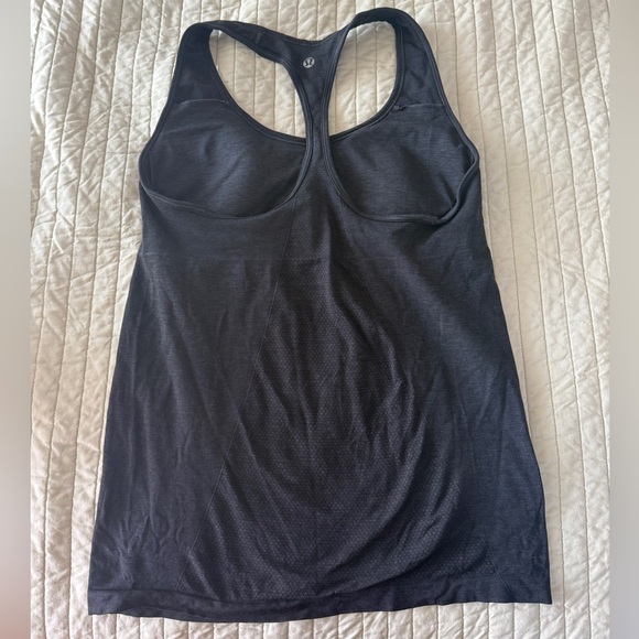 Lululemon bra tank 8 - Picture 2 of 3